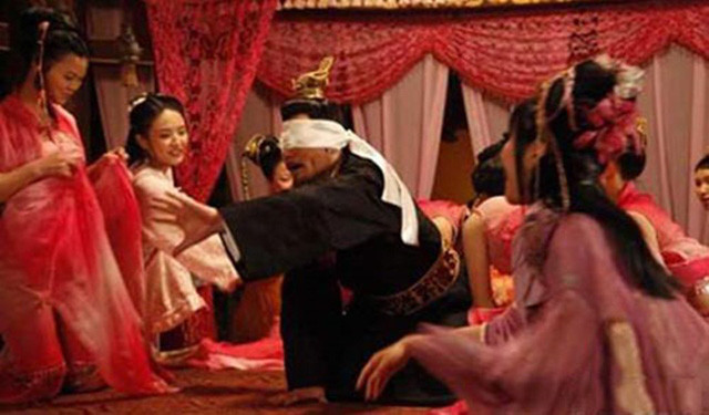 Can benh than kinh deo bam cac doi Hoang de Trung Hoa-Hinh-5