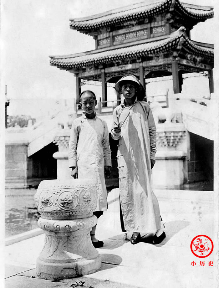 Cả đời tận tụy, thái giám Trung Quốc vẫn nhận cái kết hẩm hiu - Hình 2 Ca doi tan tuy, thai giam Trung Quoc van nhan cai ket ham hiu-Hinh-2