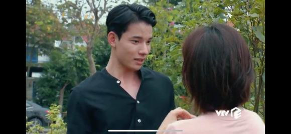 Hau truong canh Phuong Oanh day do em trai Thy trong 