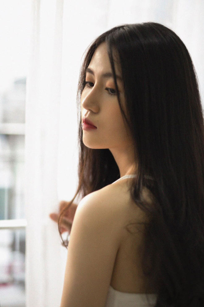 Biết lên cấp 3 phải mặc áo dài, cô gái lột xác đẹp như nàng thơ - Hình 8 Biet len cap 3 phai mac ao dai, co gai lot xac dep nhu nang tho-Hinh-8