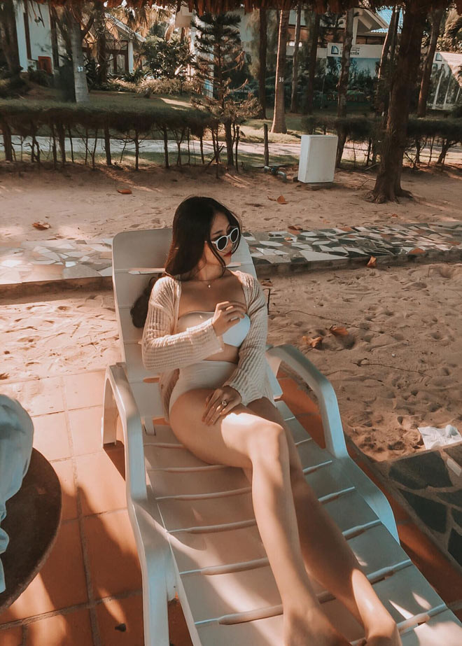 Biết lên cấp 3 phải mặc áo dài, cô gái lột xác đẹp như nàng thơ - Hình 4 Biet len cap 3 phai mac ao dai, co gai lot xac dep nhu nang tho-Hinh-4