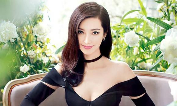 Ly Bang Bang chi hon 420 trieu de tim nguoi giup viec