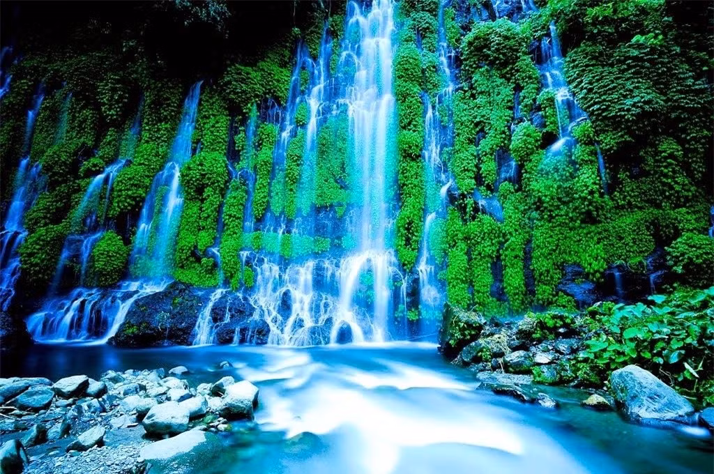 Mê mẩn trước vẻ đẹp huyền ảo của 6 thác nước kỳ lạ nhất thế giới ảnh 7