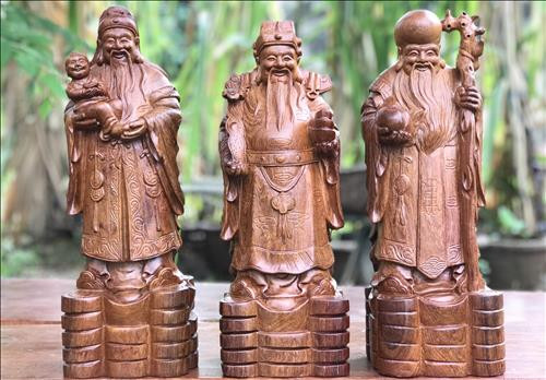 Dat 3 vat phong thuy nay len ban tho gia chu lien doi van