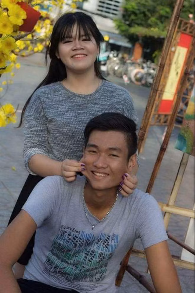 Cô gái nấm lùn tán đổ cầu thủ bóng rổ cao hơn 2m chỉ 3 ngày - Hình 4 Co gai nam lun tan do cau thu bong ro cao hon 2m chi 3 ngay-Hinh-4