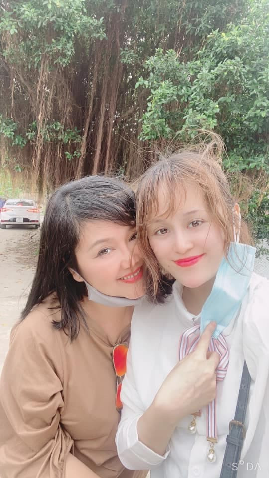 Ngo ngang truoc nhan sac tre trung cua BTV Thu Uyen o tuoi 58-Hinh-9