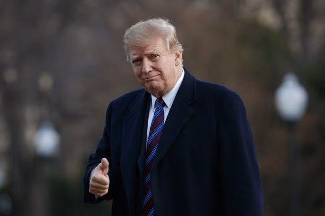 Bat ngo voi muc luong huu khong lo cua cuu Tong thong Trump