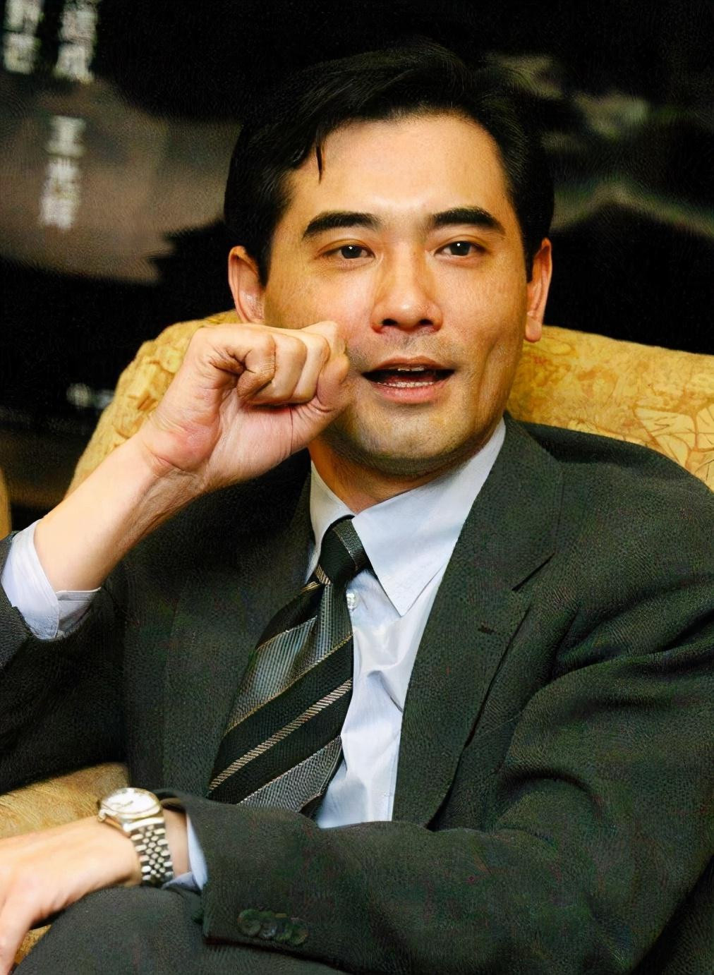 Tuoi gia chan ngan vit cua tai tu tung la 