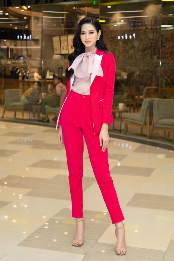 Hoa hau Viet Nam 2020 Do Thi Ha ngay cang goi cam-Hinh-7