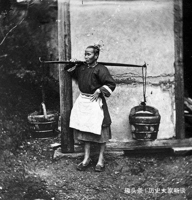 Hủ tục đáng sợ thời Thanh triều - Hình 3 Hu tuc dang so thoi Thanh trieu-Hinh-3