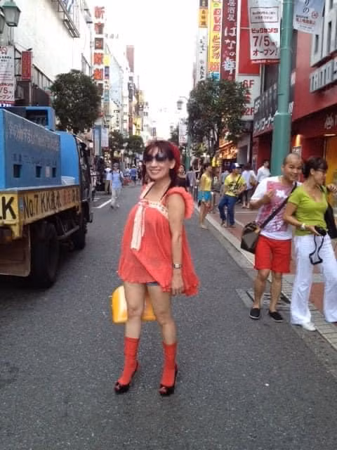 Phi Nhung bi dao mo loat anh an mac tham hoa 