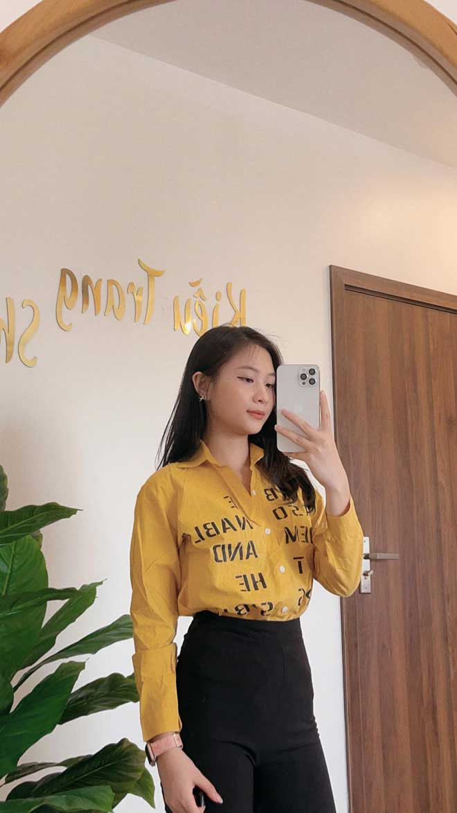 Cô giáo bị nhầm lẫn là học sinh vì quá trẻ khiến dân tình xôn xao - Hình 8 Co giao bi nham lan la hoc sinh vi qua tre khien dan tinh xon xao-Hinh-8