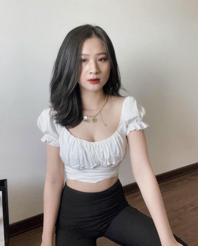 Cô giáo bị nhầm lẫn là học sinh vì quá trẻ khiến dân tình xôn xao - Hình 4 Co giao bi nham lan la hoc sinh vi qua tre khien dan tinh xon xao-Hinh-4