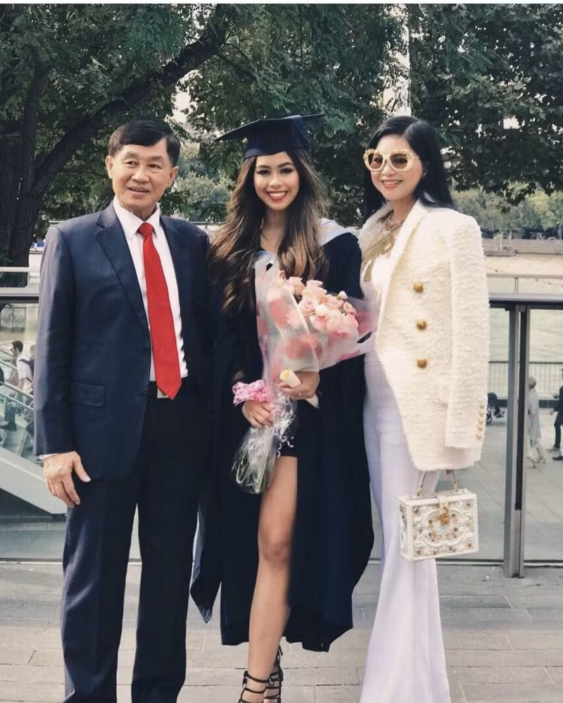 Nhung thieu gia, ai nu Viet tuoi Suu noi tieng tren truyen thong-Hinh-4