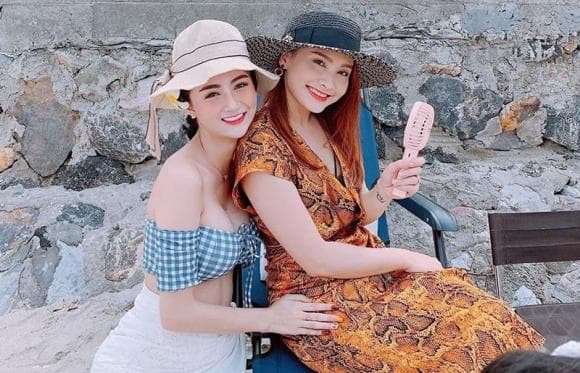 Thu Vu khoe dien thoai moi nhung lai bi dan mang soi ra diem nay-Hinh-9