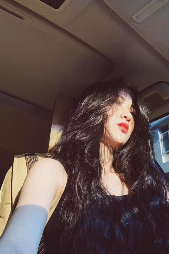 Thu Vu khoe dien thoai moi nhung lai bi dan mang soi ra diem nay-Hinh-10