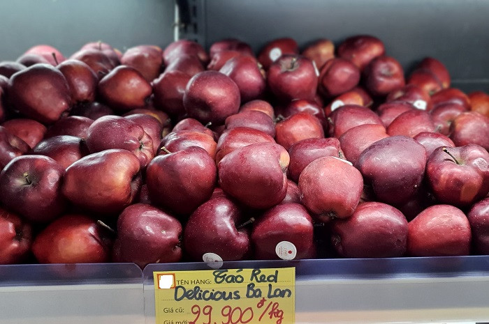 Hoa quả nhập khẩu ngập chợ giá siêu rẻ ảnh 1 Hoa quả nhập khẩu ngập chợ giá siêu rẻ ảnh 1