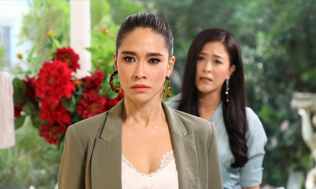 Con dâu ngủ tới 9h sáng, tôi gọi thông gia tới trả dâu nhưng bị "quật" trở lại Con dau ngu toi 9h sang, toi goi thong gia toi tra dau nhung bi