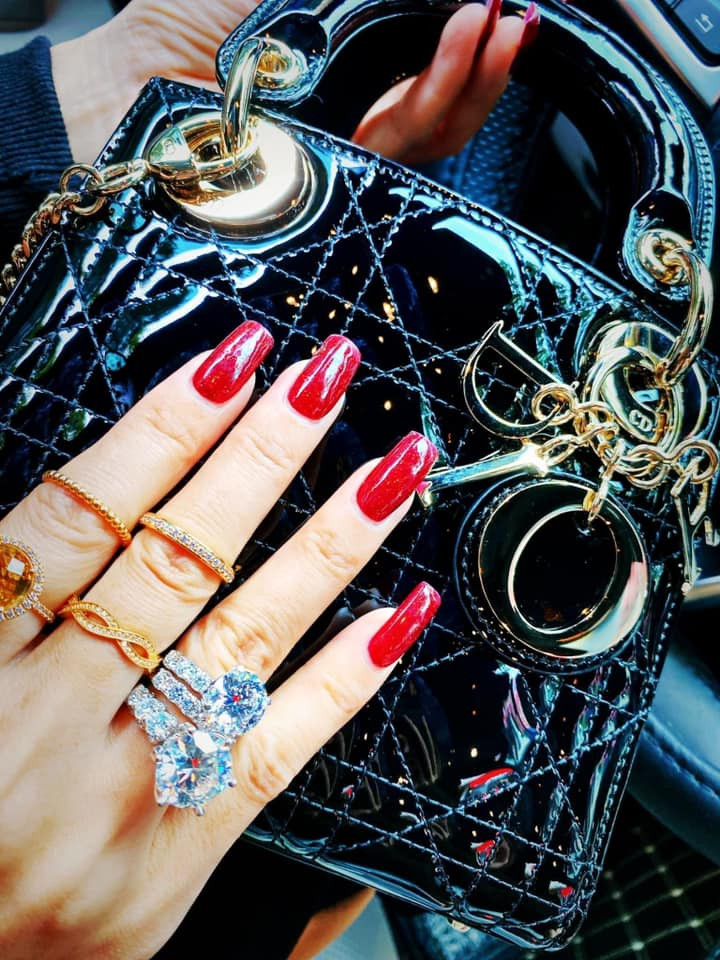 Dan choi doc vi Ngoc Trinh thanh ly kim cuong chi la man PR-Hinh-3