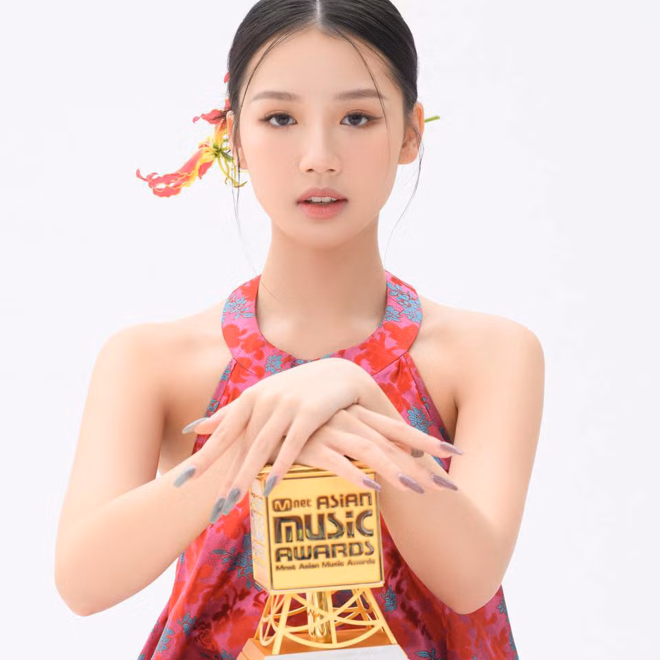 Nghe si Viet nhung ngay can Tet nguoi khoc nho bo me-Hinh-5