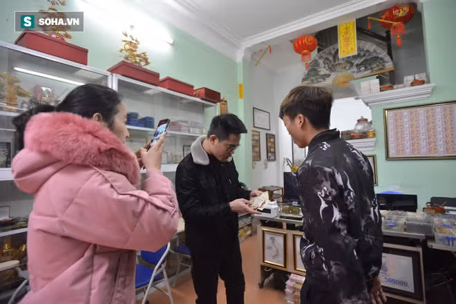 Can canh gia tai khung cua Vua tien te Hung Ba-Hinh-14