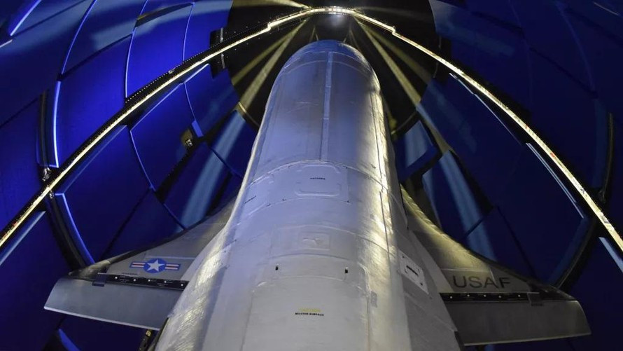 10 dieu it biet ve phi thuyen bi mat X-37B cua My