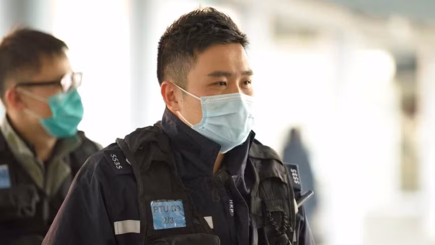 Lua 1,4 trieu USD voi chieu khoe xe sang, du thuyen