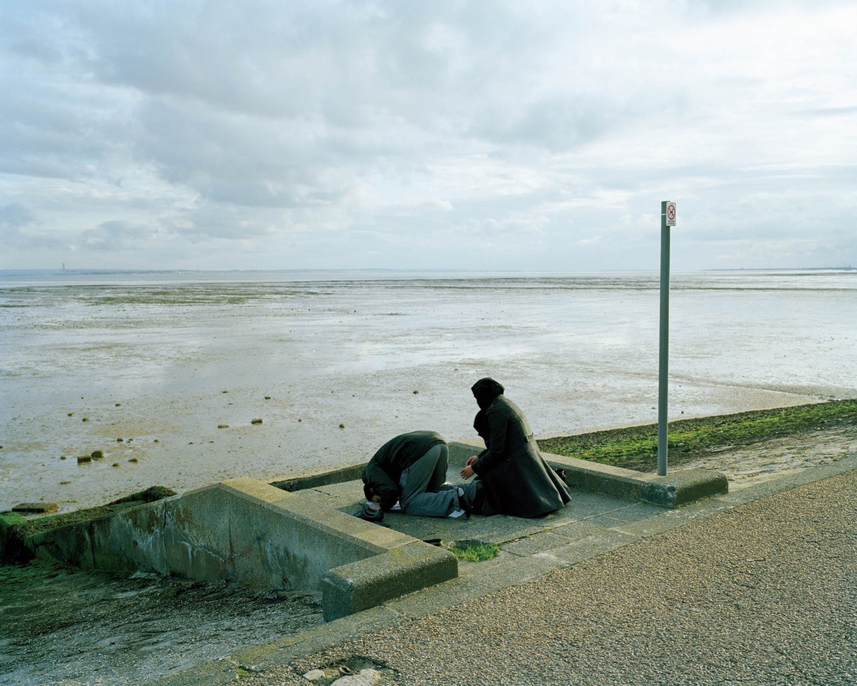 Trong tác phẩm này, nhiếp ảnh gia Dewe Mathews chia sẻ rằng khía cạnh "yên tĩnh hơn và đầy bất ngờ" của dòng sông là một giải pháp thay thế cho các bức ảnh du lịch được lưu hành rộng rãi mà nhiều người trong chúng ta đã quen thuộc. Ảnh: Dewe Mathews.