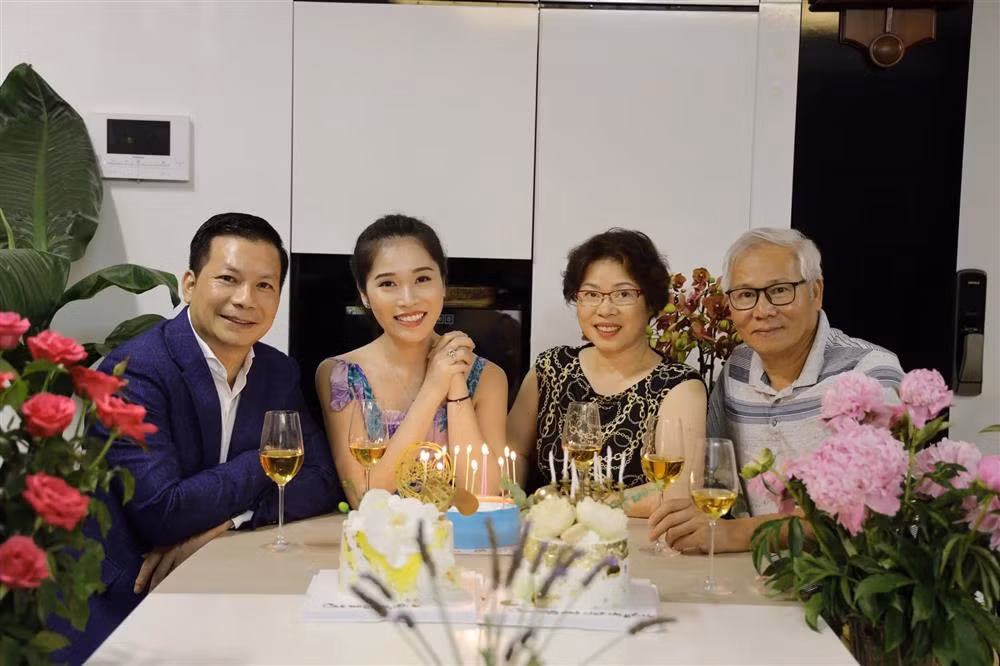 Thot tim canh tung vay suyt 