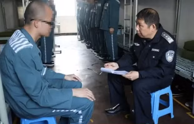 Canh sat phan hoi ve loat anh chup Ngo Diec Pham trong tu-Hinh-2