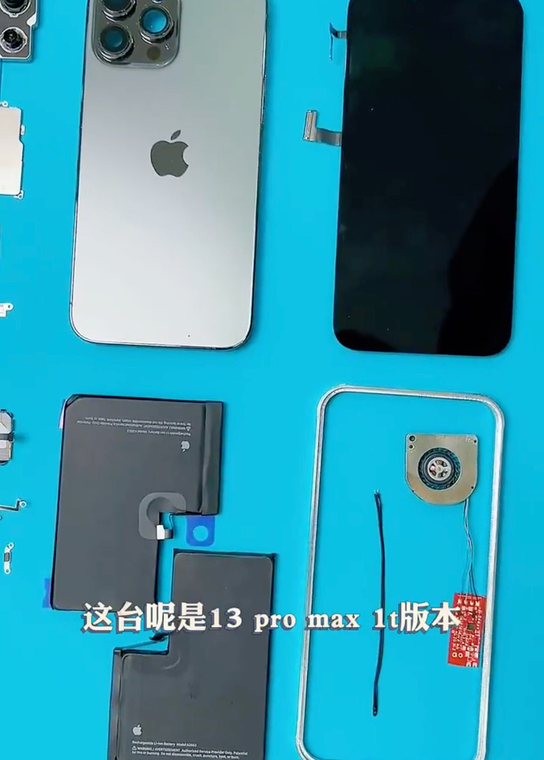 Kỹ sư Yang Changshun sống tại Trung Quốc đã chia sẻ video ghi lại quá trình "độ" iPhone 13 Pro Max với viên pin thứ 2, quạt tản nhiệt, cổng USB-C, loa to hơn và giắc tai nghe 3,5 mm.