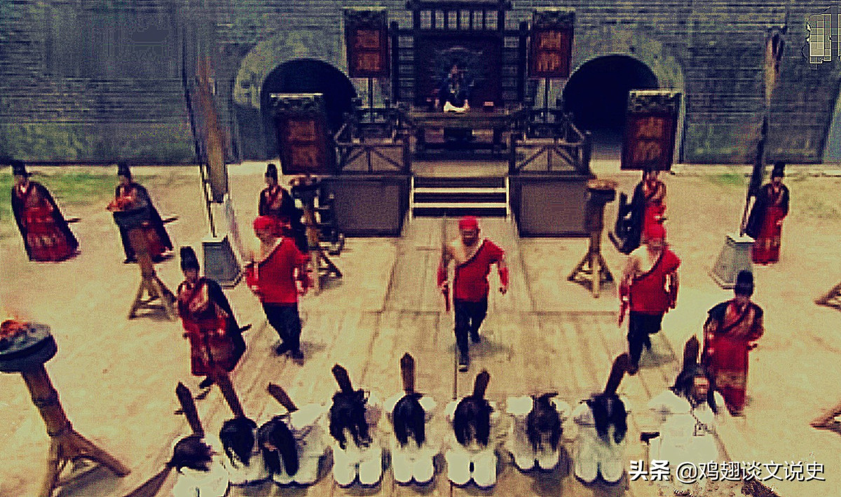 Nhan vat doi nha Minh bi tru di “Thap Toc” la ai va vi sao?