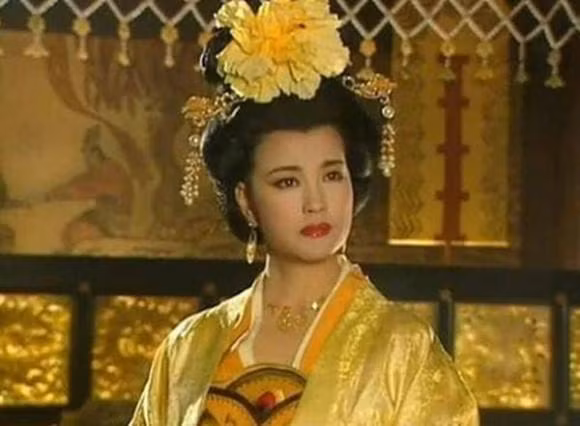 Thai tu nuot nuoc mat viet bai tho, Vo Tac Thien xem xong phan no