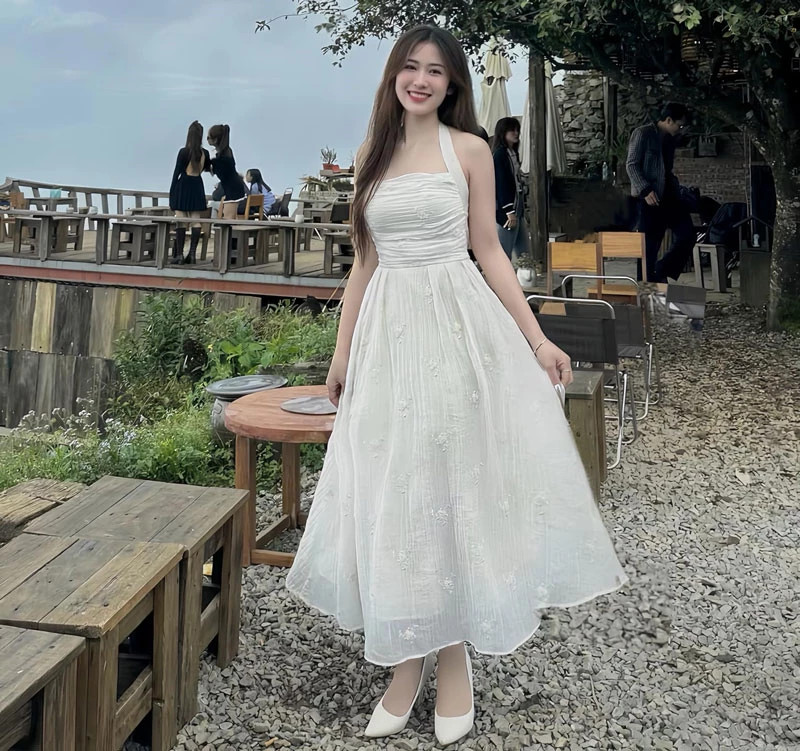 Hot girl Vĩnh Phúc sở hữu nhan sắc giống ‘tiểu tiên nữ’ - Hình 12 Hot girl Vinh Phuc so huu nhan sac giong ‘tieu tien nu’-Hinh-12