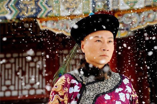 Theo nghiên cứu của các chuyên gia, hoạn quan sống thọ hơn hoàng đế. Tuổi thọ trung bình của thái giám cao hơn hoàng đế và nam giới bình thường khoảng 14 - 19 tuổi. Dù có cuộc sống xa hoa, quyền quý, suốt ngày ăn sơn hào hải vị và được các thái y chăm sóc sức khỏe nhưng tuổi thọ trung bình của hoàng đế chỉ là 39,2 tuổi.