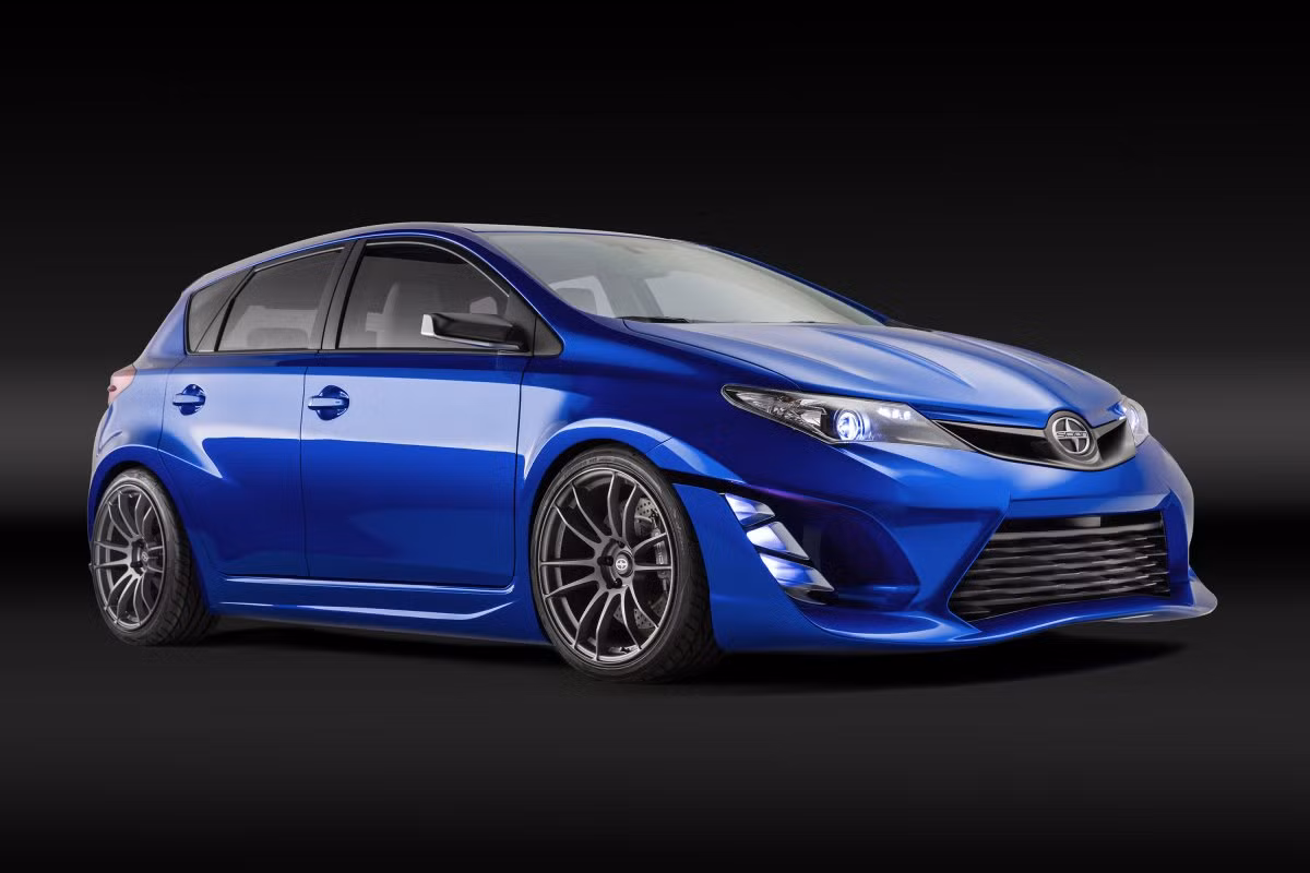 Scion iM.