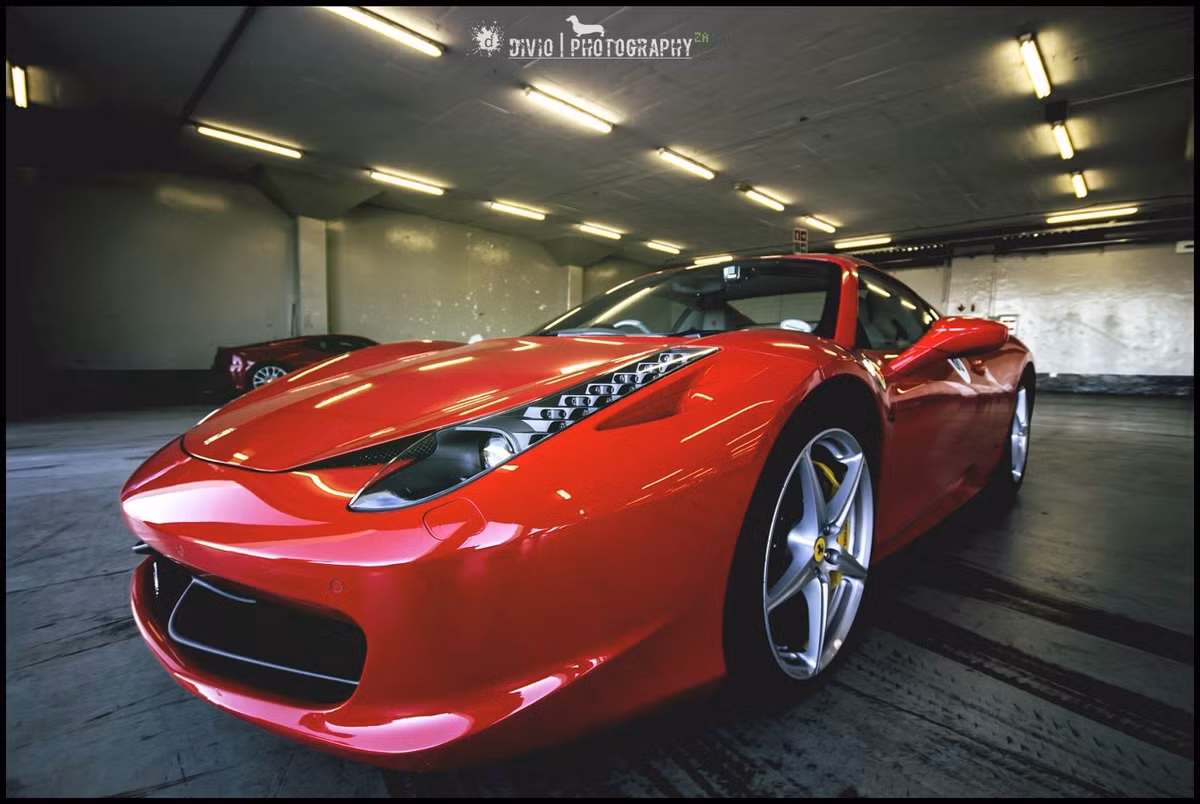 Hơn 200 mẫu siêu xe Ferrari khác nhau có mặt tại sự kiện.