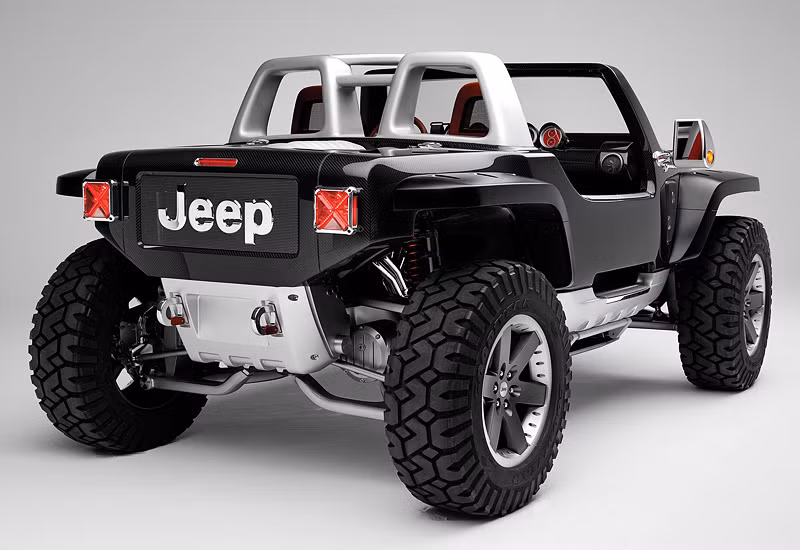 1. Jeep Hurricane Concept (Giá: 2 triệu USD): Mẫu xe Jeep đắt nhất thế giới dự kiến được giới thiệu tại Triển lãm ô tô quốc tế Bắc Mỹ 2015 ở Detroit. Phần lớn thân xe được làm từ vật liệu sợi carbon siêu nhẹ. Xe được trang bị 2 động cơ HEMI 8 xi-lanh dung tích 5,7 lít, giúp nó có thể tăng tốc 0-100 km/h trong vòng 4,9 giây.