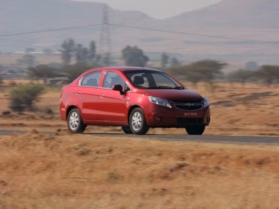 Chevrolet Sail được nâng cấp nhiều so với phiên bản trước đó, nhưng giá khởi điểm mẫu xe này không hấp dẫn được khách hàng, buộc mẫu xe phải giảm giá bán. (Mức giảm giá: 770 USD).