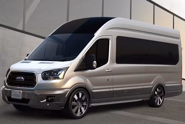 Galpin Auto Sports Transit Skyliner: Mẫu xe này được thiết với chức năng tương tự như Business Class Transit. Các tiện ích nổi bật của nó bao gồm ghế được điều khiển bằng điện thoại thông minh hay máy tính bảng, màn hình 52 inch, hệ thống âm thanh nổi Focal Utopia 7.2, truyền hình vệ tinh và quầy bar nhỏ.
