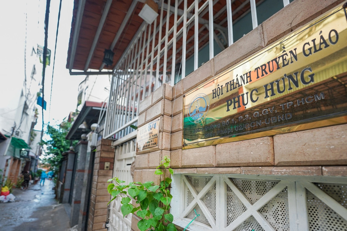 11 ca nhiem nCoV moi, o dich nhom ton giao co the len den 500 nguoi