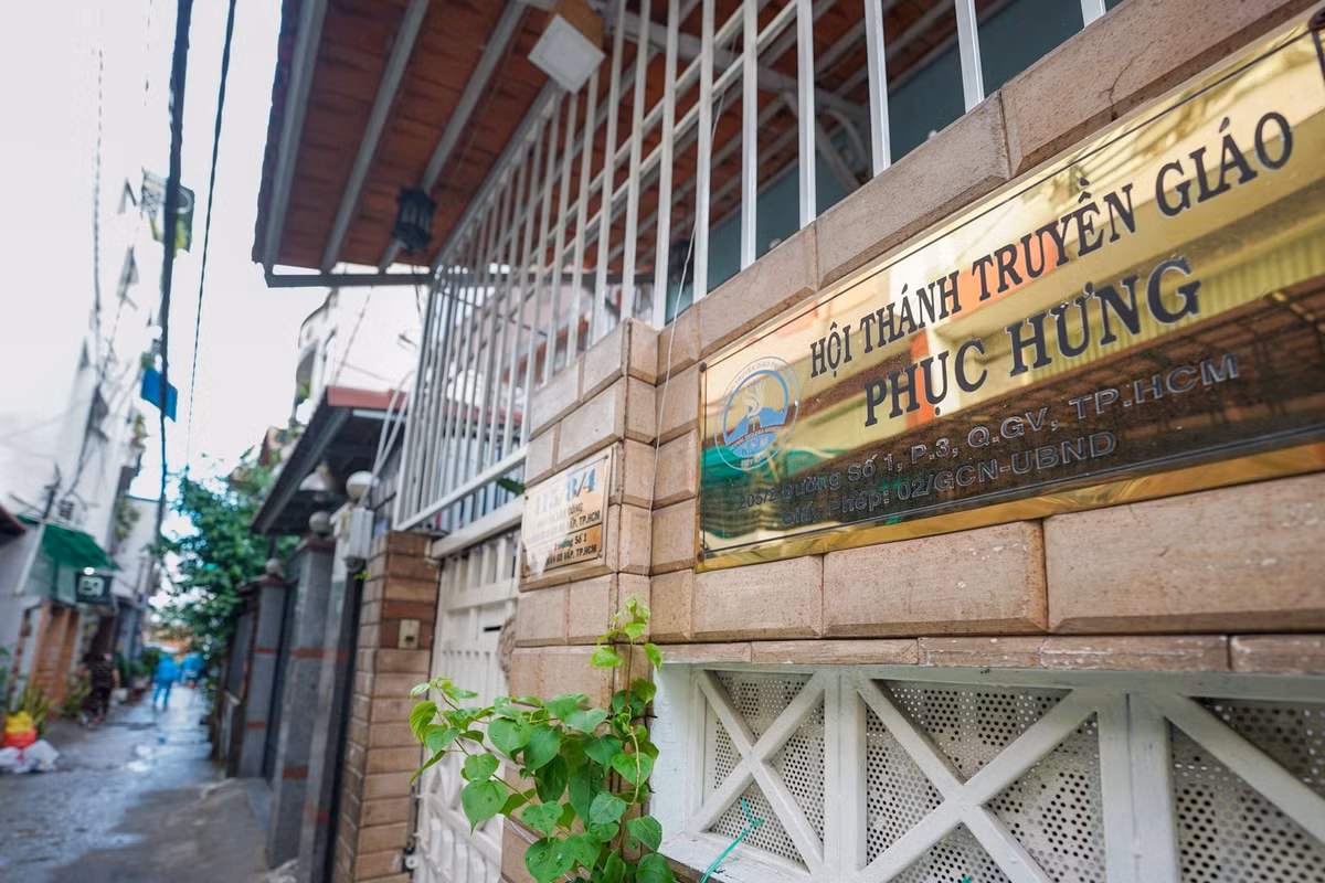 11 ca nhiem nCoV moi, o dich nhom ton giao co the len den 500 nguoi