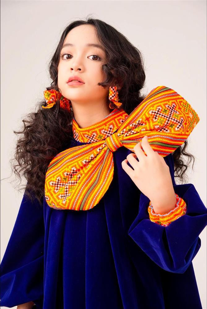 iệp Anh bộc lộ năng khiếu nghệ thuật từ nhỏ. Ngoài vai trò diễn viên, Diệp Anh còn là người mẫu nhí. Cô bé được kỳ vọng là gương mặt triển vọng nếu theo đuổi nghề diễn.