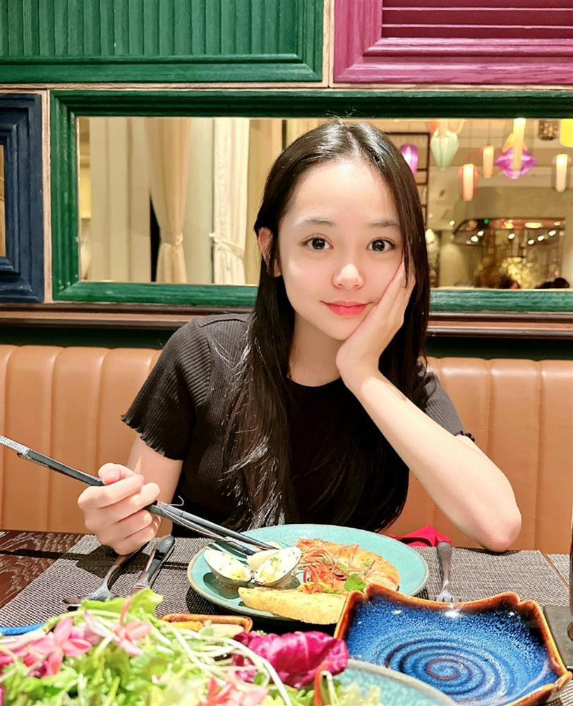 iệp Anh là gương mặt diễn viên nhí đã quá quen thuộc với khán giả qua nhiều bộ phim truyền hình như "Ngược chiều nước mắt", "Hướng dương ngược nắng", "Chúng ta của 8 năm sau"...