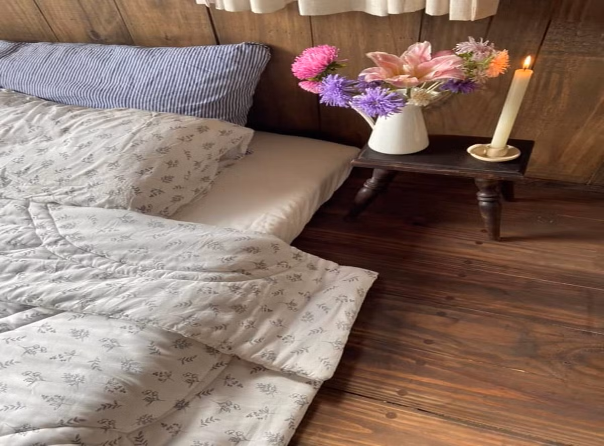 Doi vo chong 9x ho bien manh dat bo trong thanh can nha co tich-Hinh-4