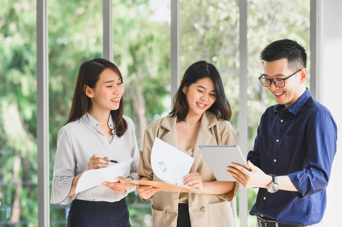 Gioi tre ngai yeu, luoi de: Ganh nang tuong lai-Hinh-4