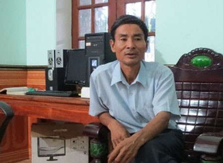 Lão nông Hoàng Văn Toán.