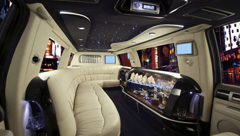 Nội thất đặc biệt sang trọng của chiếc limousine.