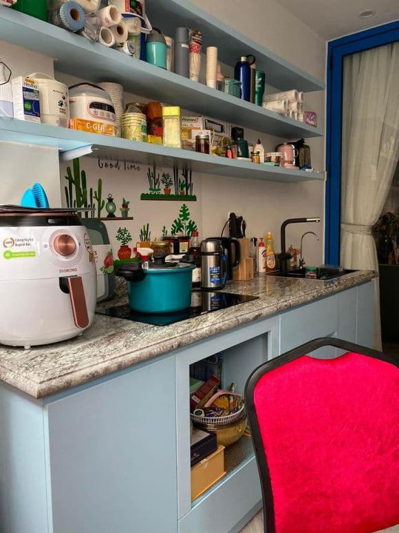 Nghe si Minh Hang ve can nha cu cua hai vo chong