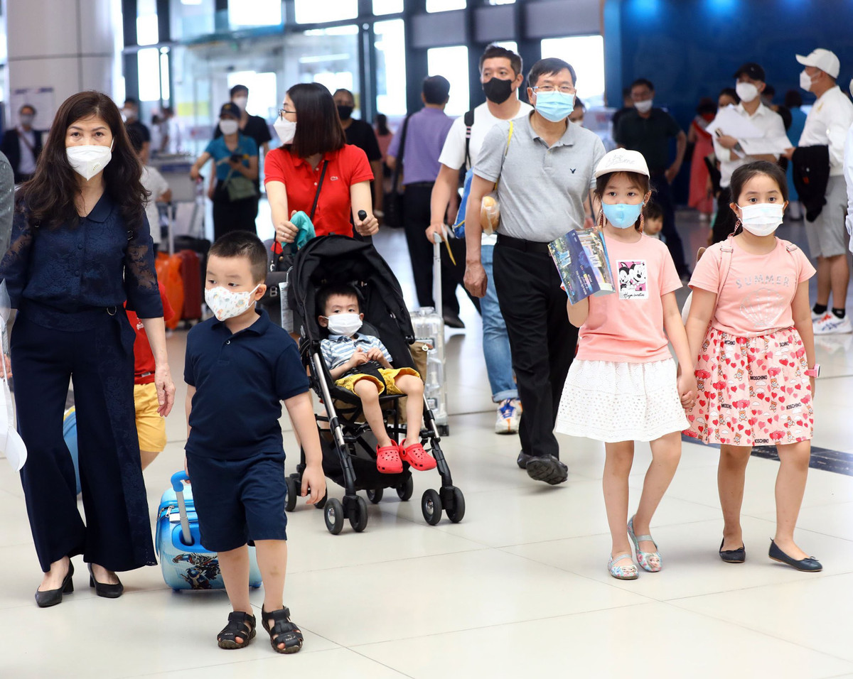 Gia ve may bay dip nghi le 30/4-1/5 tang 